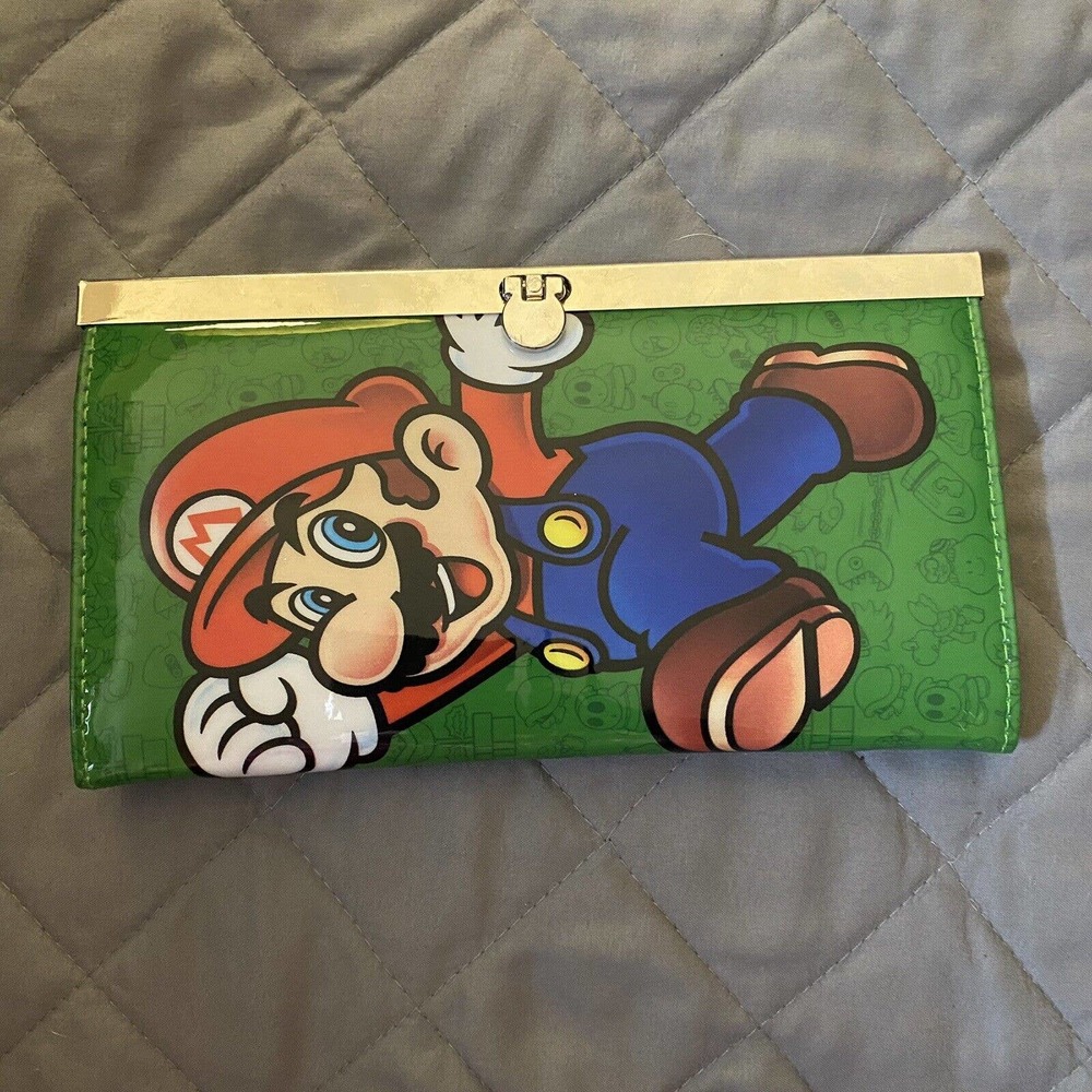 Super Mario Brothers Large Womens Wallet Super Mario 2012 EUC Green~